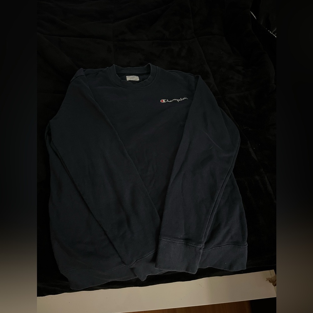 crew neck